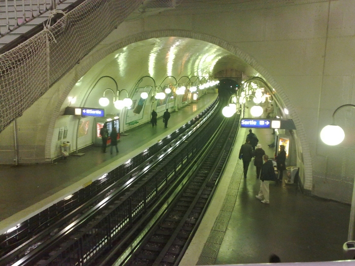 Metro Cité unten